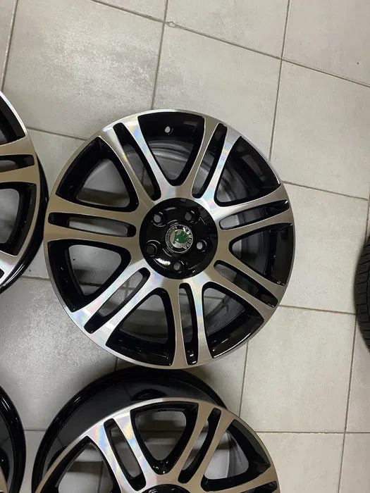 Jantes 18” 5x112 originais skoda octavia vw golf caddy audi a3 passat